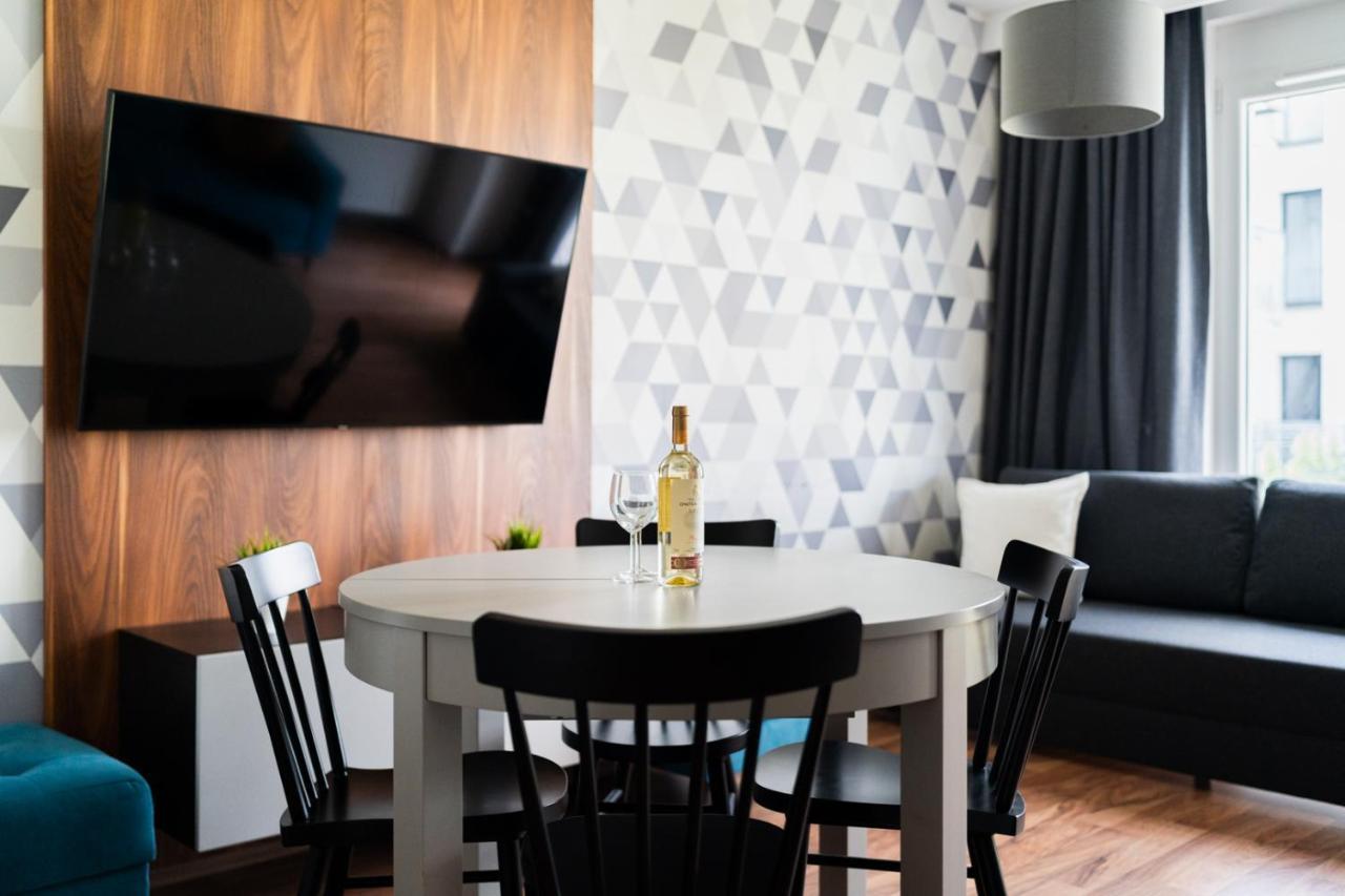 Big Apart - Atal Towers - 3 Rooms - Private Parking Place Wrocław Exterior foto
