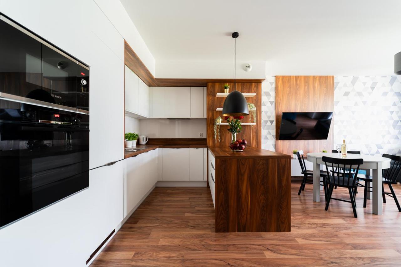 Big Apart - Atal Towers - 3 Rooms - Private Parking Place Wrocław Exterior foto