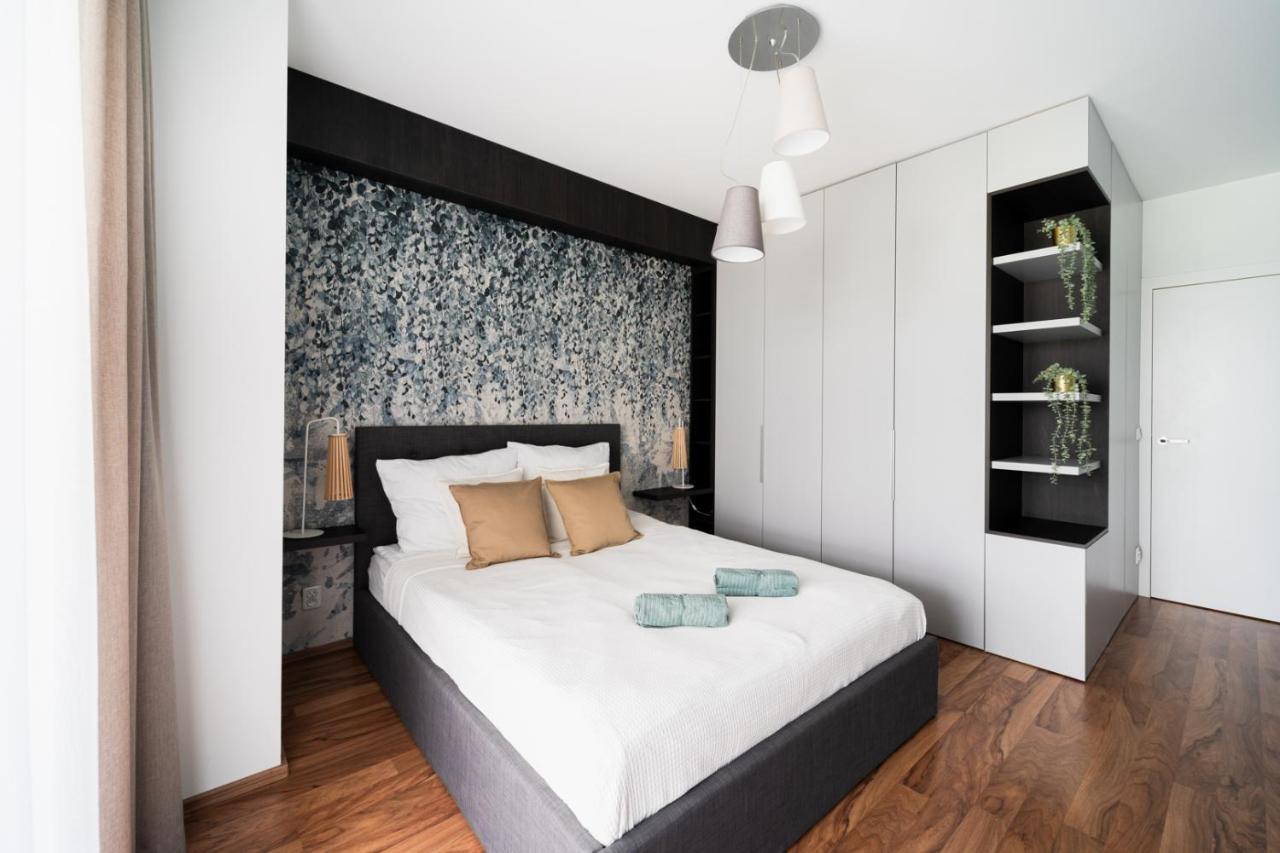 Big Apart - Atal Towers - 3 Rooms - Private Parking Place Wrocław Exterior foto